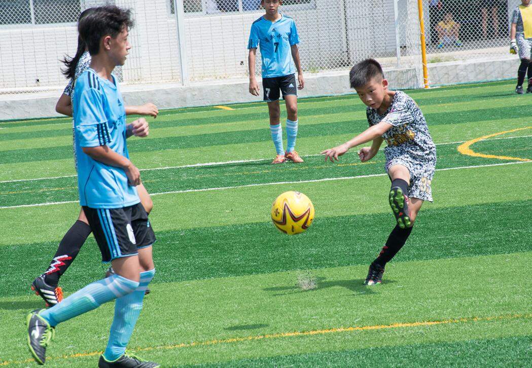 “海峡两岸青少年足球活动周”南安举行