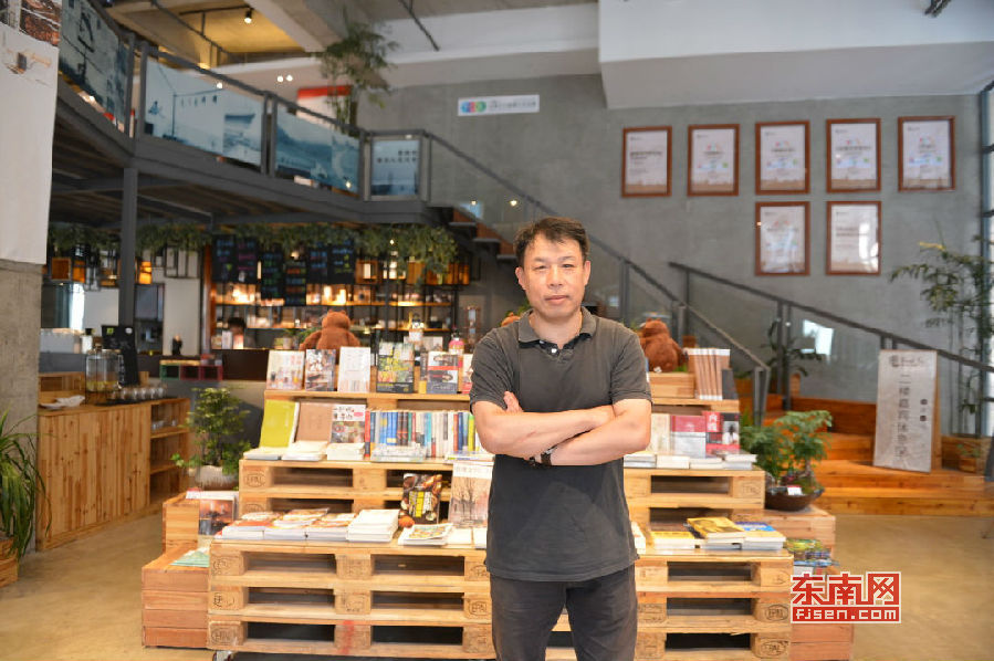 陈志中在福州的创业过程，就像是一部关于自我寻找的公路电影。